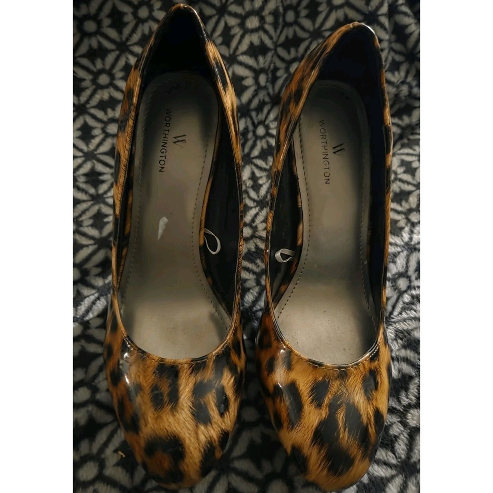 Worthington Women's Leopard Print Patent Pumps Size 7M Round Toe Classic Heels